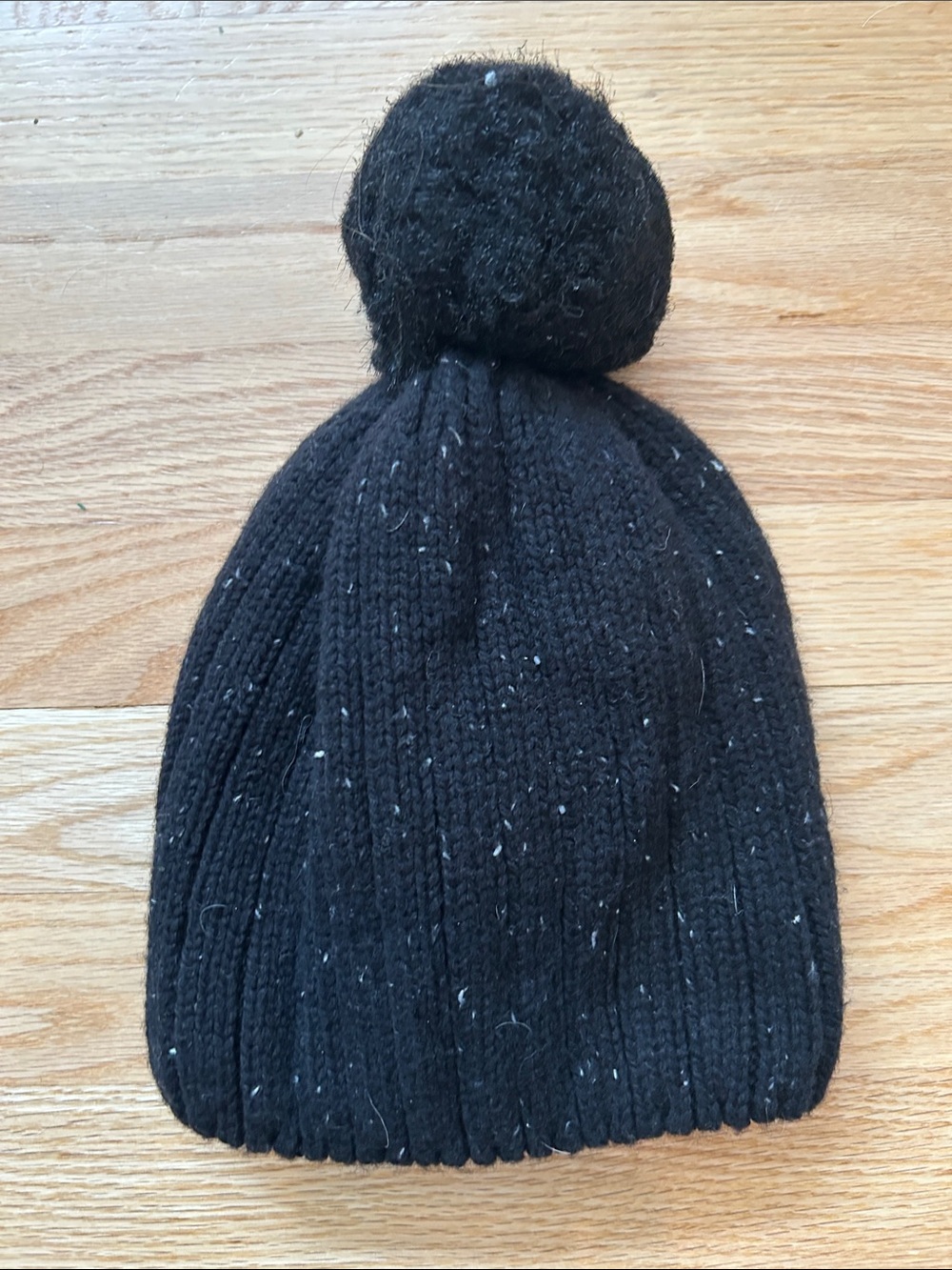 Women’s Black Pom Pom Knit Beanie